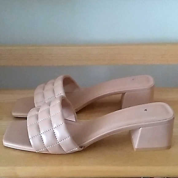 Shoes - NEW slide heels